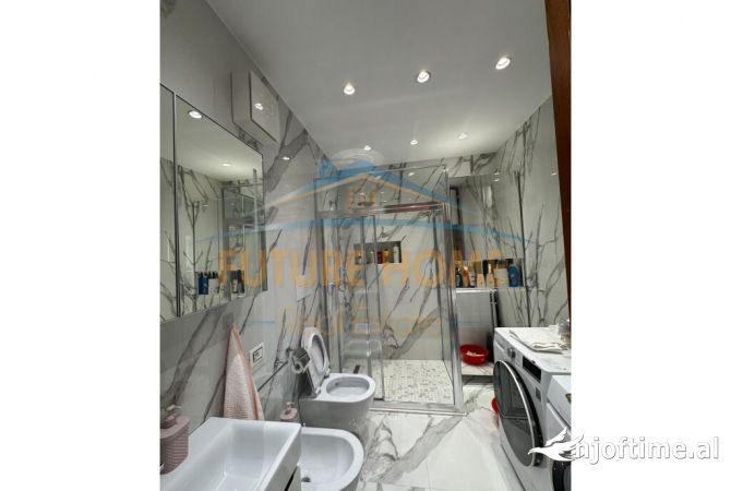 Shtepi me qera Apartament ne Tirane, 2+1, Mobilimi E mobiluar, Pagesa 2,300  Euro.