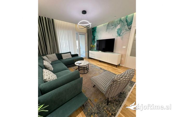 Shtepi ne shitje Apartament ne Tirane, 2+1, Mobilimi E mobiluar, Pagesa 249,001  Euro.