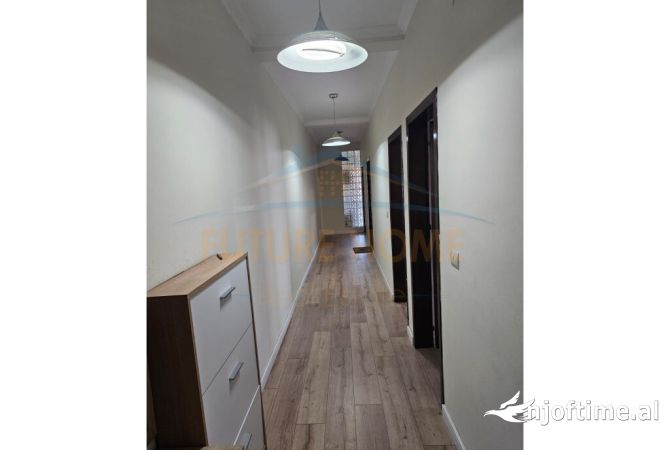 Shtepi me qera Apartament ne Tirane, 2+1, Mobilimi E mobiluar, Pagesa 601  Euro.