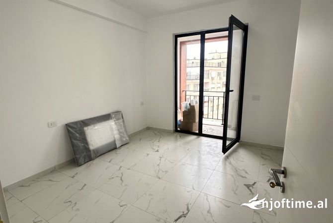 Shtepi ne shitje 1+1 ne Tirane - 120,000 Euro