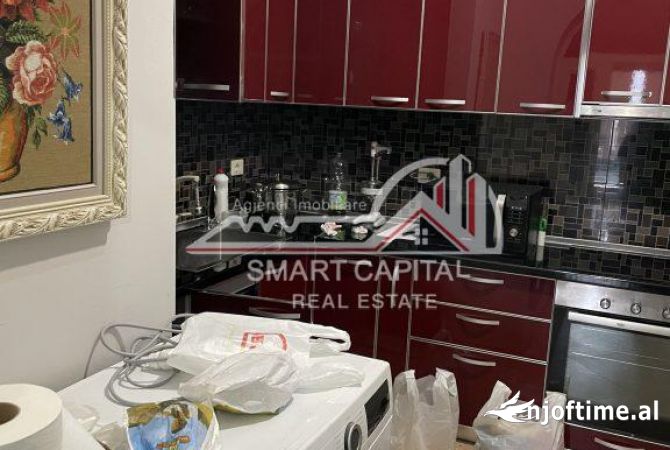 Shtepi ne shitje Shtepi Private ne Vlore, 2+1, Mobilimi E mobiluar, Pagesa 300,000  Euro.