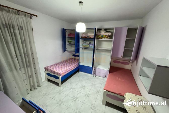 Shtepi me qera Apartament ne Tirane, 2+1, Mobilimi E mobiluar, Pagesa 500  Euro.
