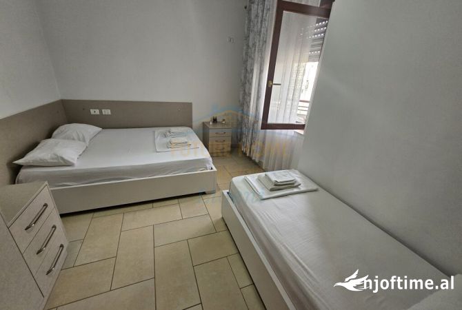 Shtepi me qera Apartament ne Tirane, 1+1, Mobilimi E mobiluar, Pagesa 800  Euro.