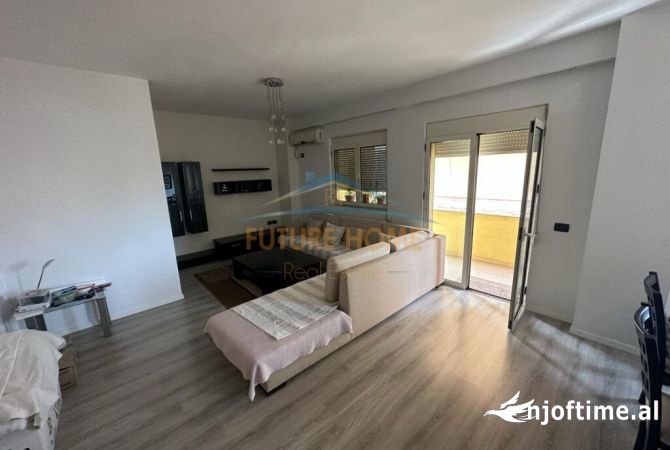 Shtepi ne shitje Apartament ne Tirane, 2+1, Mobilimi E mobiluar, Pagesa 205,000  Euro.