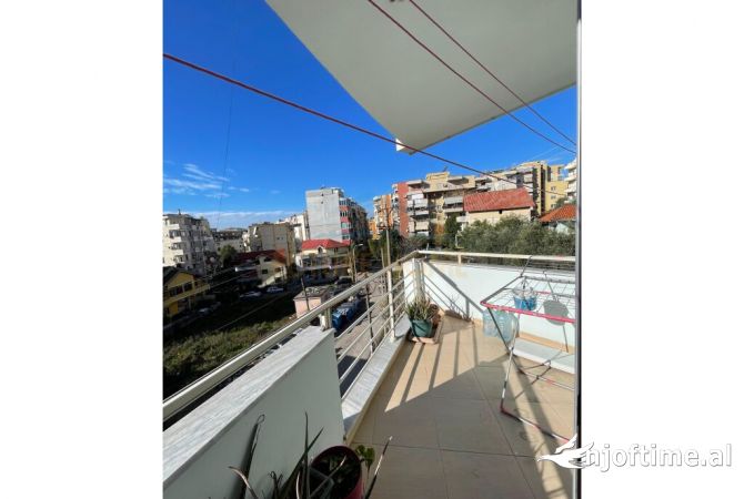 Shtepi me qera 2+1 ne Tirane - 450 Euro