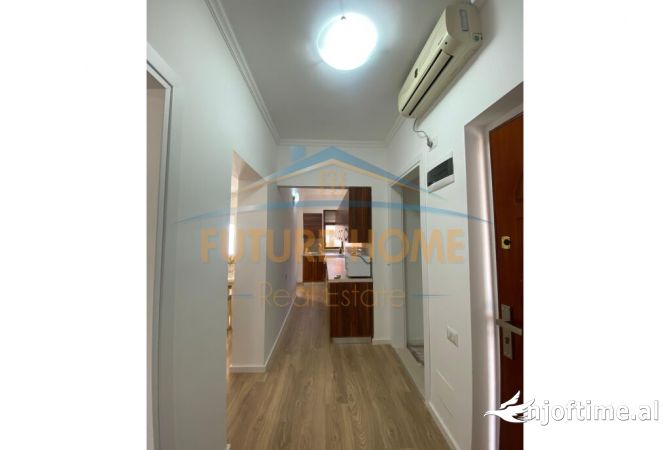 Shtepi ne shitje Apartament ne Tirane, 1+1, Mobilimi Pjeserisht e mobiluar, Pagesa 136,000  Euro.