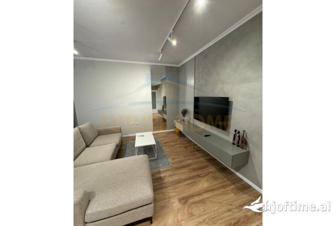 Shtepi ne shitje Apartament ne Tirane, 2+1, Mobilimi E mobiluar, Pagesa 219,000  Euro.