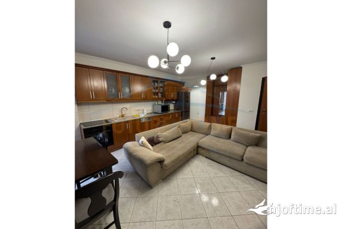 Shtepi ne shitje 2+1 ne Tirane - 160,000 Euro