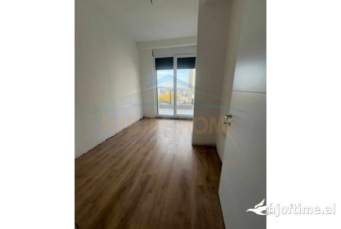 Shtepi me qera 3+1 ne Tirane - 800 Euro