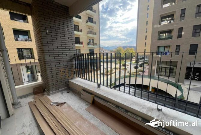 Shtepi me qera Apartament ne Tirane, 3+1, Mobilimi Bosh, pa mobiluar, Pagesa 800  Euro.