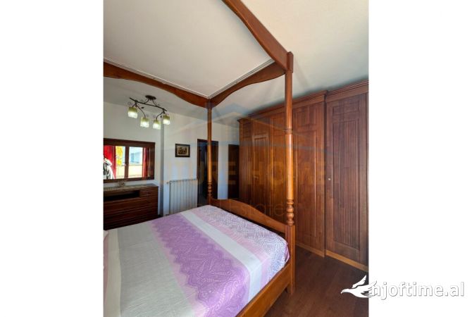 Shtepi me qera 2+1 ne Tirane - 750 Euro