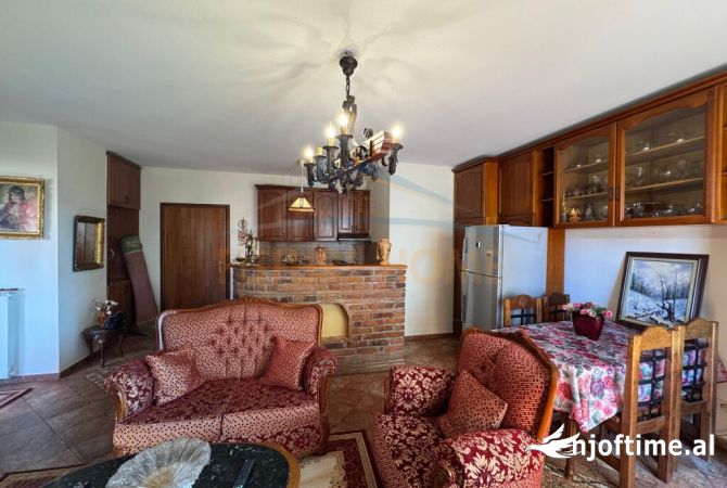 Shtepi me qera Apartament ne Tirane, 2+1, Mobilimi E mobiluar, Pagesa 750  Euro.