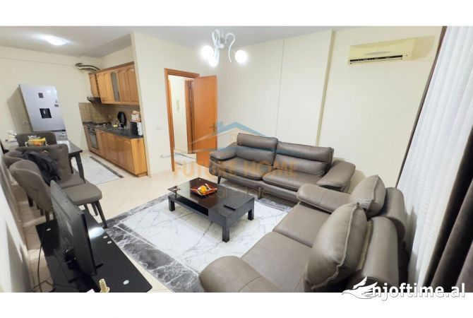 Shtepi ne shitje Apartament ne Tirane, 1+1, Mobilimi E mobiluar, Pagesa 143,000  Euro.