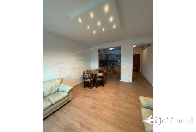Ambient biznesi me qera 3+1 ne Tirane - 700 Euro