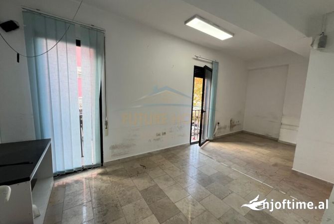 Shitet Ambient Biznesi Don Bosko