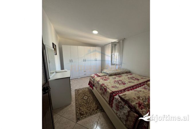 Shtepi ne shitje Apartament ne Tirane, 3+1, Mobilimi E mobiluar, Pagesa 205,000  Euro.