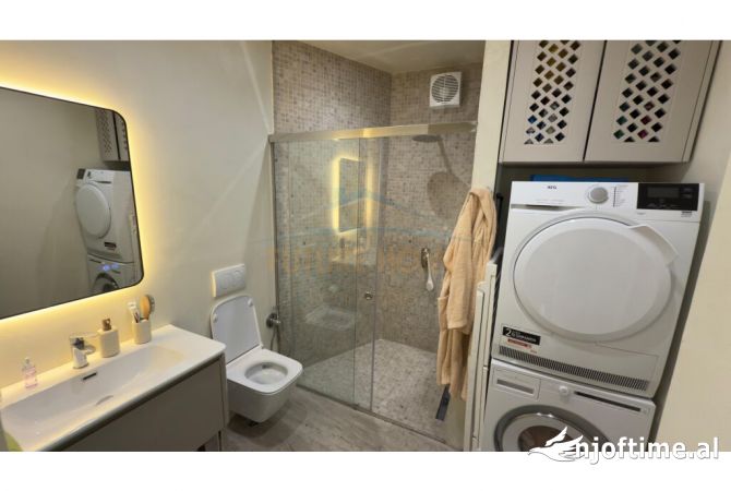 Shtepi ne shitje Apartament ne Tirane, 1+1, Mobilimi E mobiluar, Pagesa 150,000  Euro.