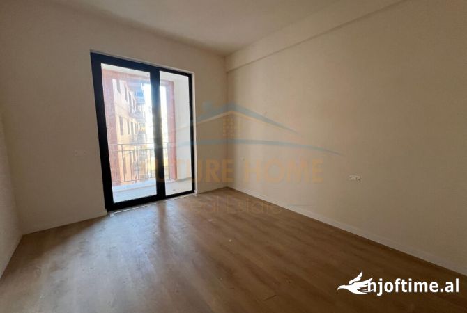 Shtepi ne shitje Apartament ne Tirane, 1+1, Mobilimi Bosh, pa mobiluar, Pagesa 89,700  Euro.