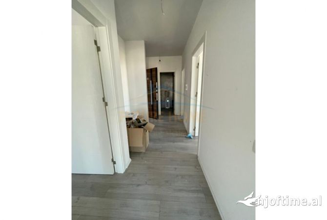 Shtepi ne shitje 3+1 ne Tirane - 240,000 Euro