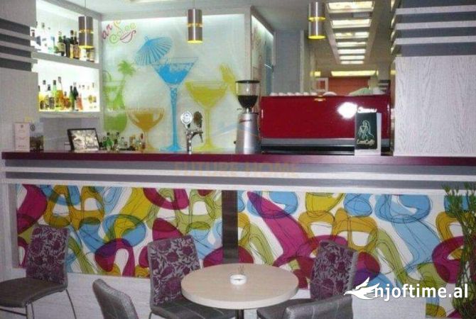 Shitet Ambjent Biznesi Pallati me Shigjeta Tirane