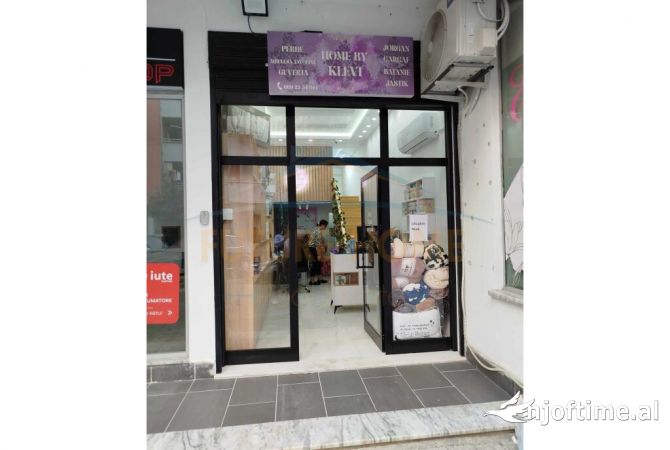 Ambient biznesi me qera 3+1 ne Tirane - 600 Euro