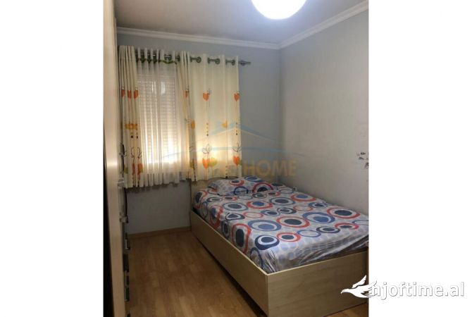Shtepi me qera 3+1 ne Tirane - 600 Euro