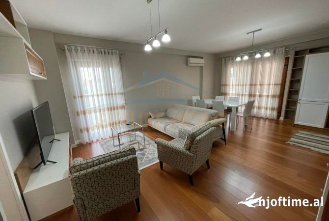Shtepi me qera Apartament ne Tirane, 3+1, Mobilimi E mobiluar, Pagesa 1,100  Euro.