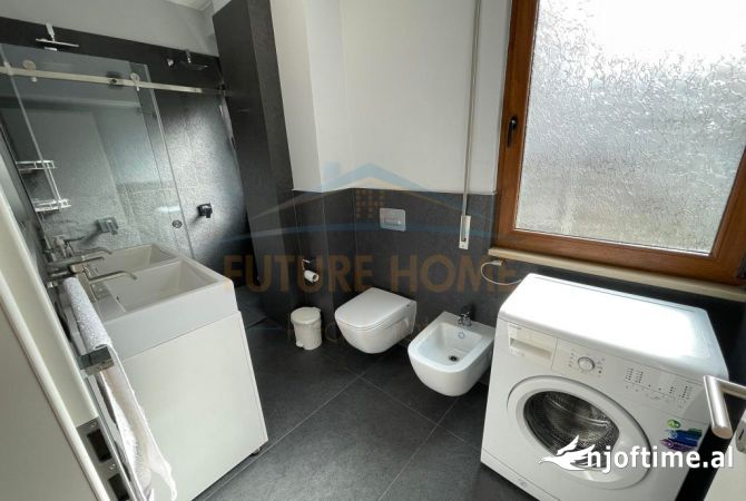 Shtepi me qera Apartament ne Tirane, 3+1, Mobilimi E mobiluar, Pagesa 1,100  Euro.