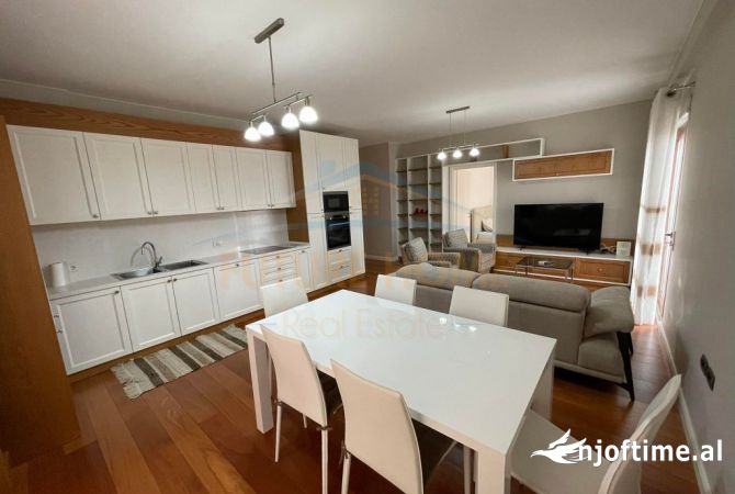 Shtepi me qera Apartament ne Tirane, 3+1, Mobilimi E mobiluar, Pagesa 1,100  Euro.
