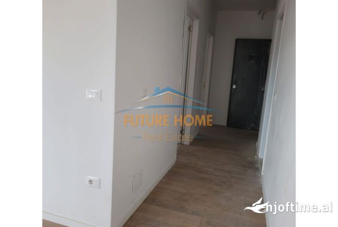 Shtepi ne shitje Apartament ne Tirane, 2+1, Mobilimi Bosh, pa mobiluar, Pagesa 170,000  Euro.