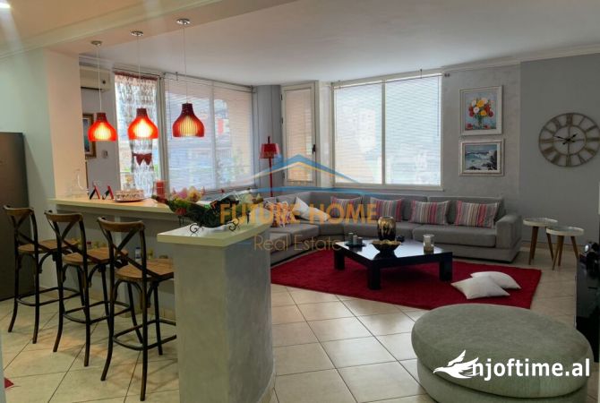 Shtepi me qera 2+1 ne Tirane - 800 Euro