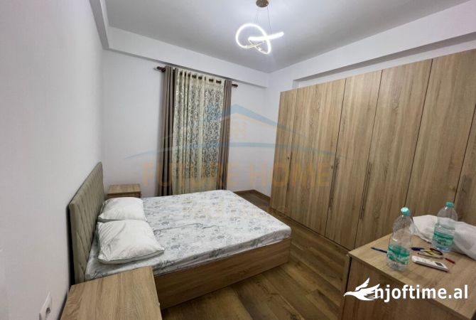 Shtepi me qera Apartament ne Tirane, 1+1, Mobilimi E mobiluar, Pagesa 550  Euro.