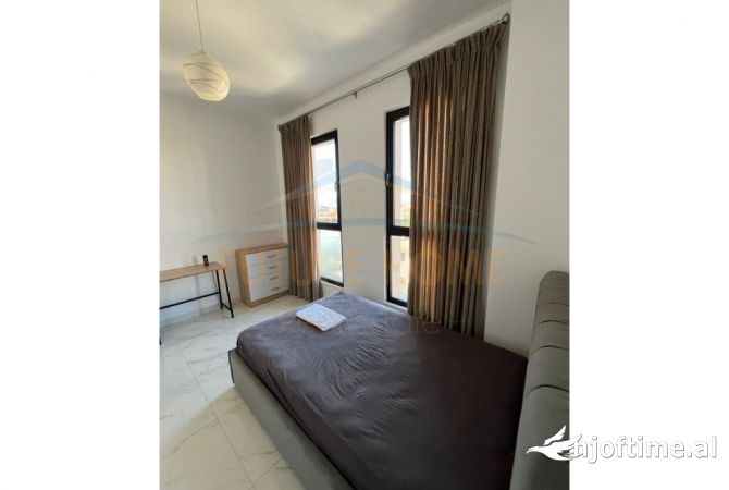 Shtepi me qera Apartament ne Tirane, 2+1, Mobilimi E mobiluar, Pagesa 600  Euro.