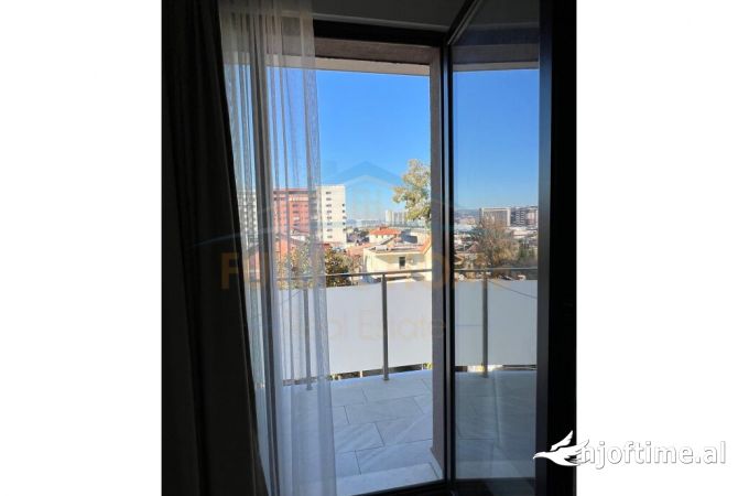 Shtepi me qera Apartament ne Tirane, 2+1, Mobilimi E mobiluar, Pagesa 600  Euro.
