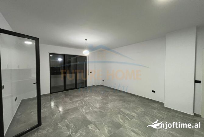 Shtepi me qera Apartament ne Tirane, 2+1, Mobilimi Bosh, pa mobiluar, Pagesa 450  Euro.