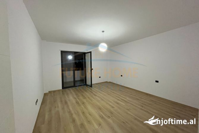 Shtepi me qera Apartament ne Tirane, 2+1, Mobilimi Bosh, pa mobiluar, Pagesa 450  Euro.