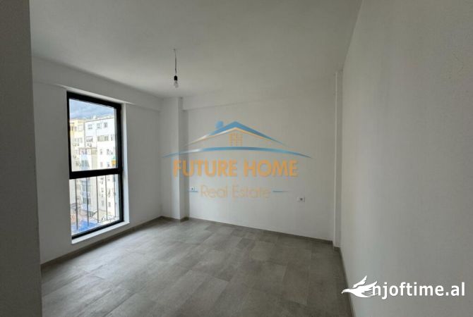 Shtepi me qera Apartament ne Tirane, 2+1, Mobilimi Bosh, pa mobiluar, Pagesa 700  Euro.