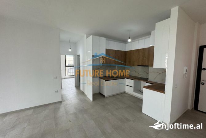 Shtepi me qera Apartament ne Tirane, 2+1, Mobilimi Bosh, pa mobiluar, Pagesa 700  Euro.