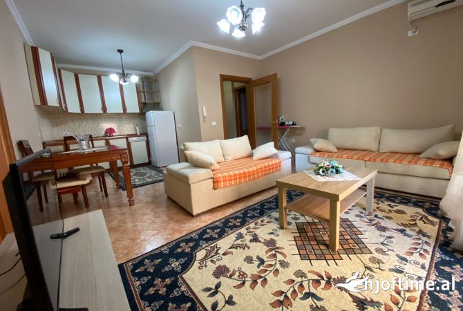 Shtepi me qera 1+1 ne Tirane - 800 Euro