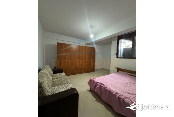 Shtepi me qera 2+1 ne Tirane - 350 Euro