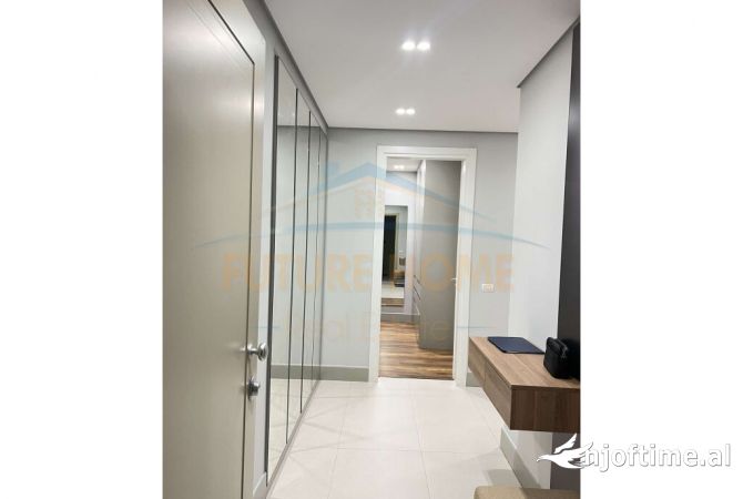 Shtepi me qera Apartament ne Tirane, 2+1, Mobilimi E mobiluar, Pagesa 1,200  Euro.