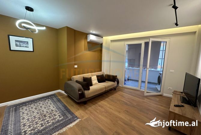 Shtepi me qera Apartament ne Tirane, 1+1, Mobilimi E mobiluar, Pagesa 550  Euro.