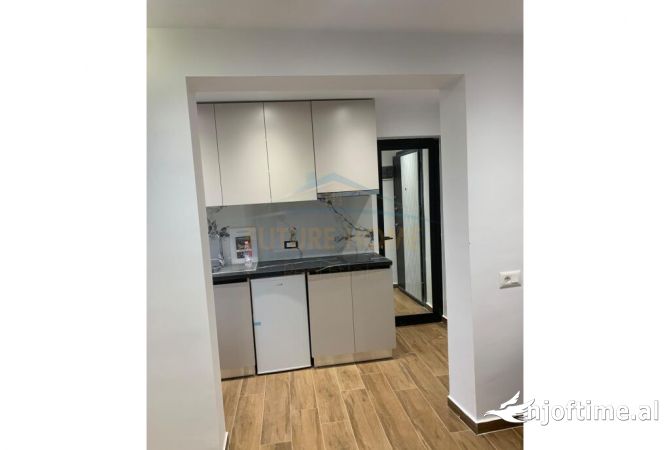 Shtepi ne shitje Apartament ne Tirane, Garsoniere, Mobilimi E mobiluar, Pagesa 345,000  Euro.