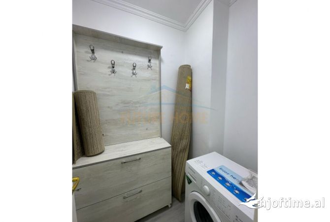 Shtepi me qera Apartament ne Tirane, 2+1, Mobilimi E mobiluar, Pagesa 550  Euro.