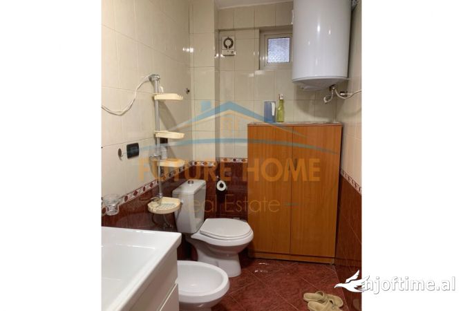 Shtepi me qera Apartament ne Tirane, 2+1, Mobilimi E mobiluar, Pagesa 600  Euro.