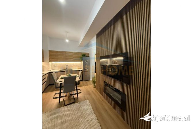 Shtepi me qera Apartament ne Tirane, 1+1, Mobilimi E mobiluar, Pagesa 400  Euro.