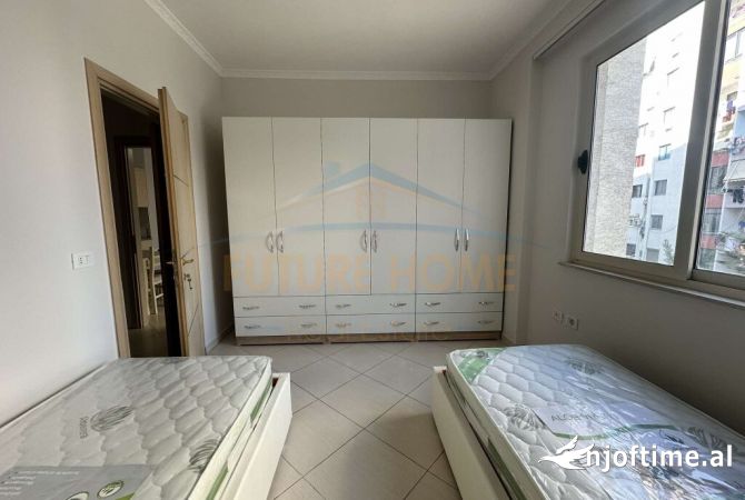 Appartamento in affitto a Tirana 2+1, Arredato