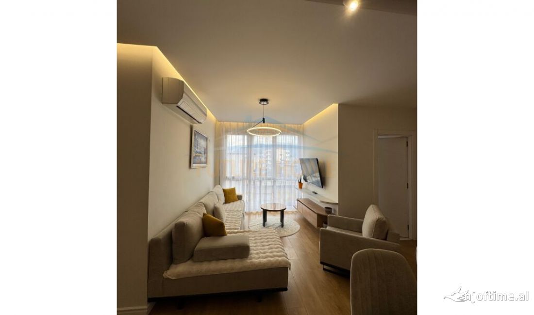 Shtepi ne shitje Apartament ne Tirane, 2+1, Mobilimi E mobiluar, Pagesa 162,000  Euro.