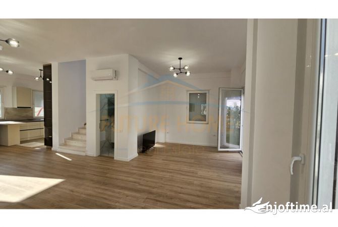 Shtepi me qera Vila Luksoze ne Tirane, 4+1, Mobilimi Pjeserisht e mobiluar, Pagesa 2,500  Euro.