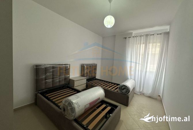 Shtepi me qera Apartament ne Tirane, 2+1, Mobilimi E mobiluar, Pagesa 500  Euro.